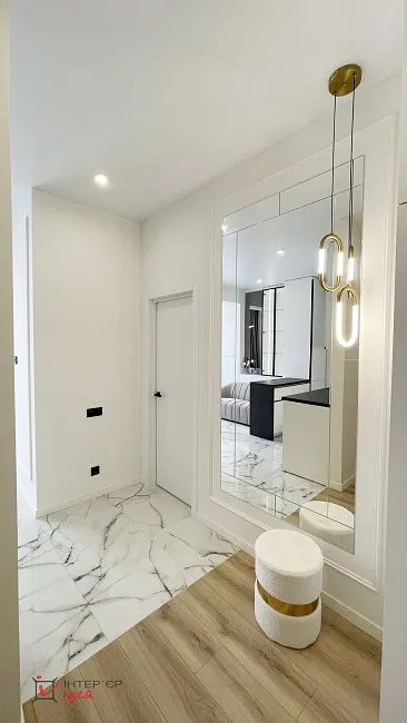 Стильна сучасна квартира площею 45 м²