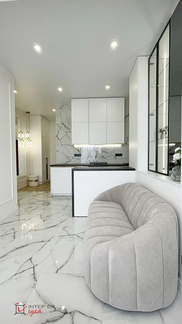 Стильна сучасна квартира площею 45 м²